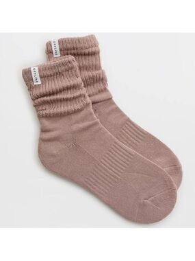 OFFLINE Pebble Brown Short Scrunch Tab Logo Cotton Socks